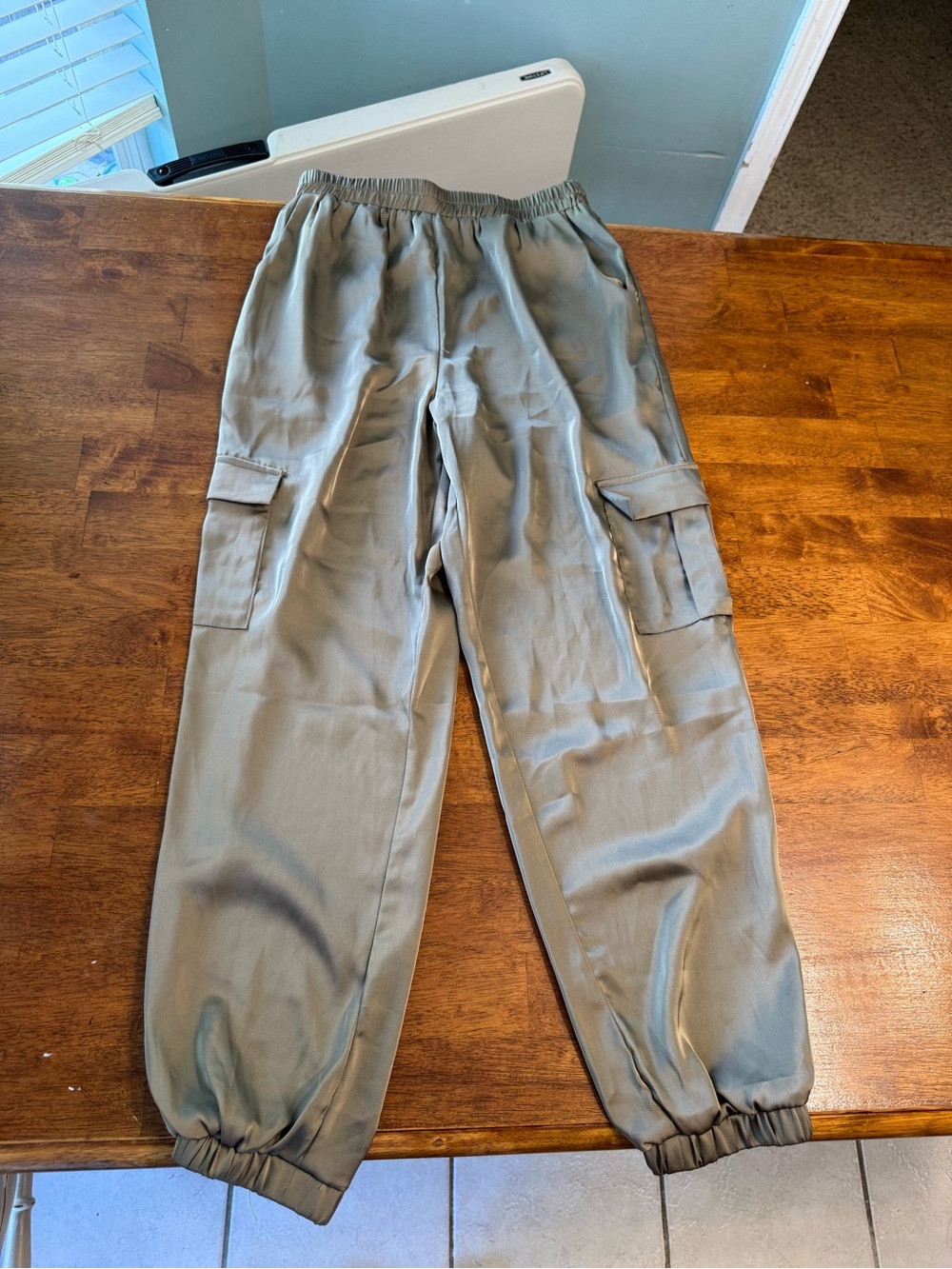 Gilli Satin Cargo Joggers Shiny Silk Utility Pants Olive Sage Green Elastic Sm